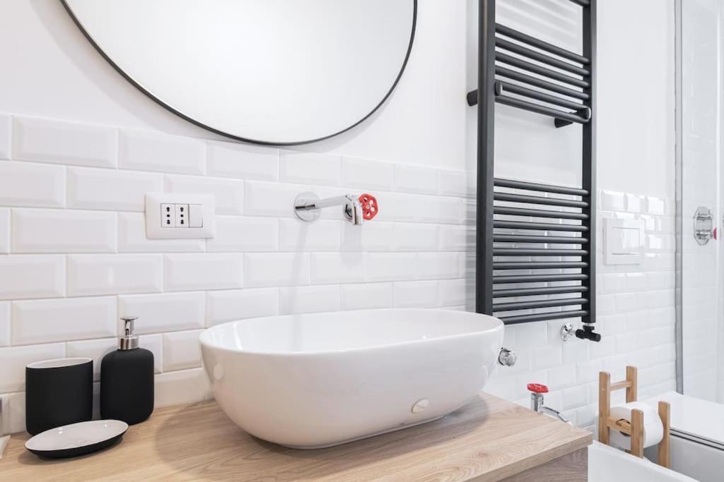 Easylife - Apartment With Balcony Near Navigli Milano Esterno foto